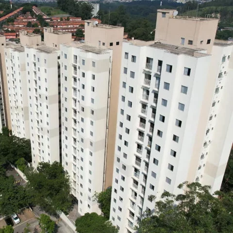 Empresa de repintura em agua verde