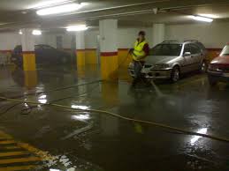 Quanto custa a limpeza de uma vaga de estacionamento?